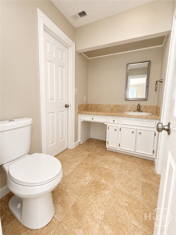 6 Conifer Square Property Photo 37