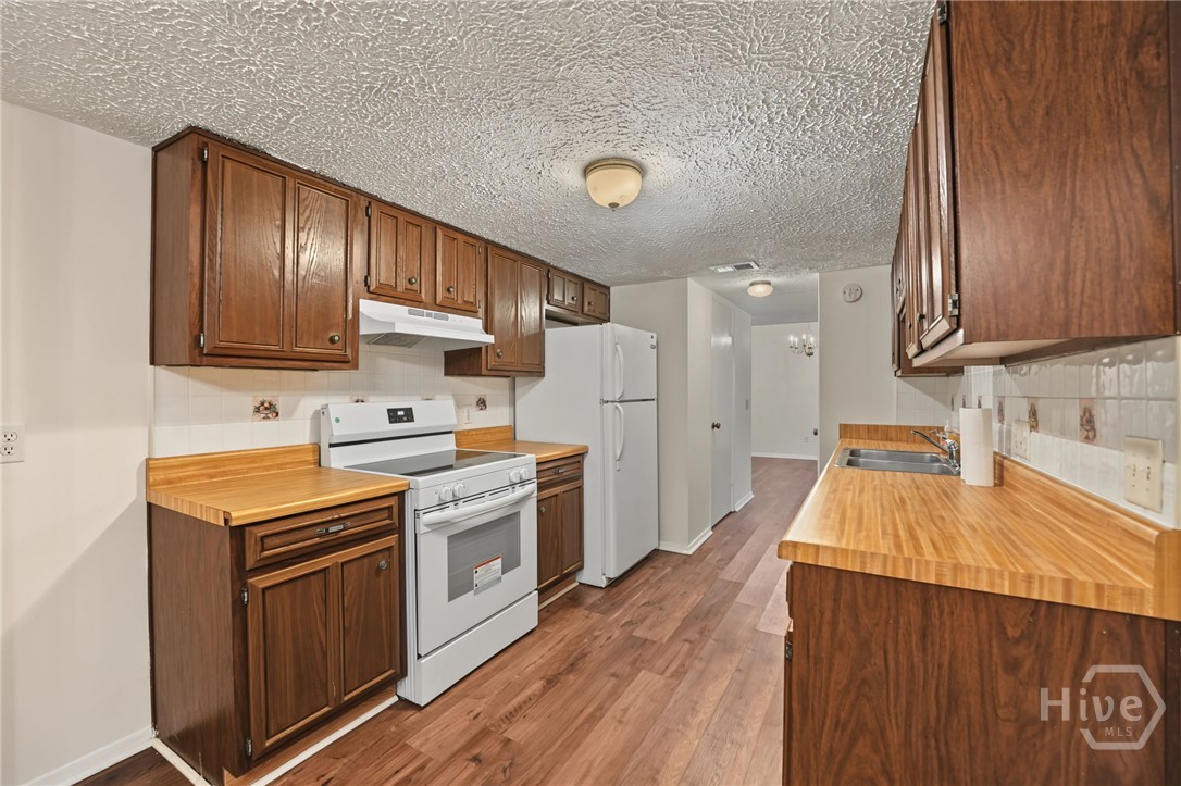 459 Mall Boulevard 69 Property Photo 15