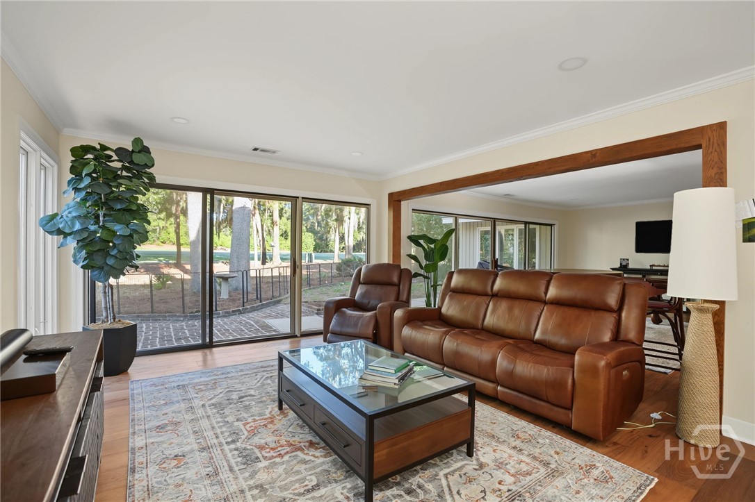 4 Halfmoon Court Property Photo 7