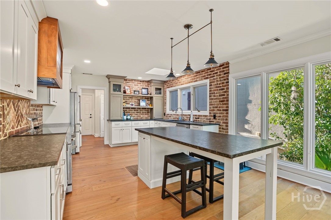4 Halfmoon Court Property Photo 8
