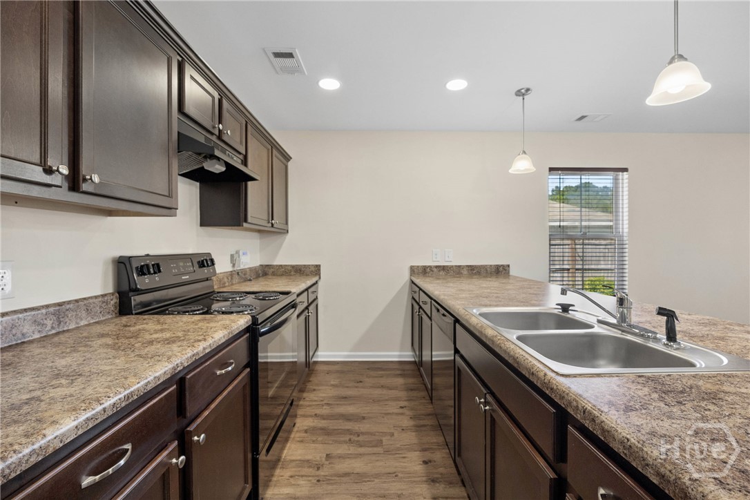 15 Farrington Circle Property Photo 8
