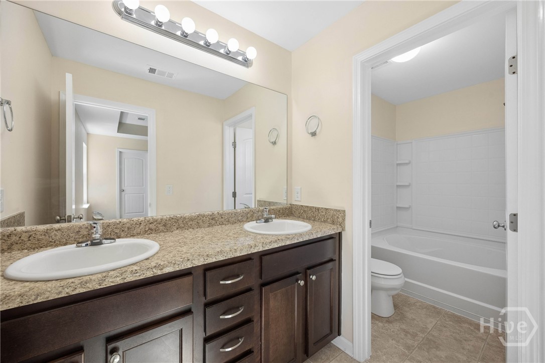 15 Farrington Circle Property Photo 15
