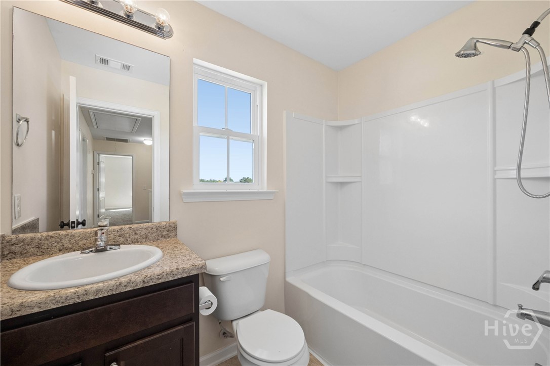 15 Farrington Circle Property Photo 17