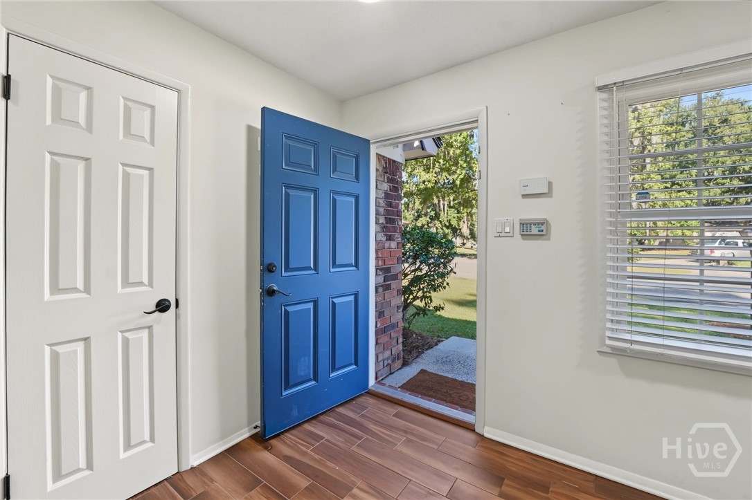6 E Stillwood Circle Property Photo 7