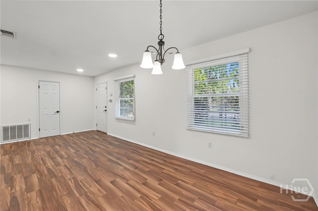 6 E Stillwood Circle Property Photo 11