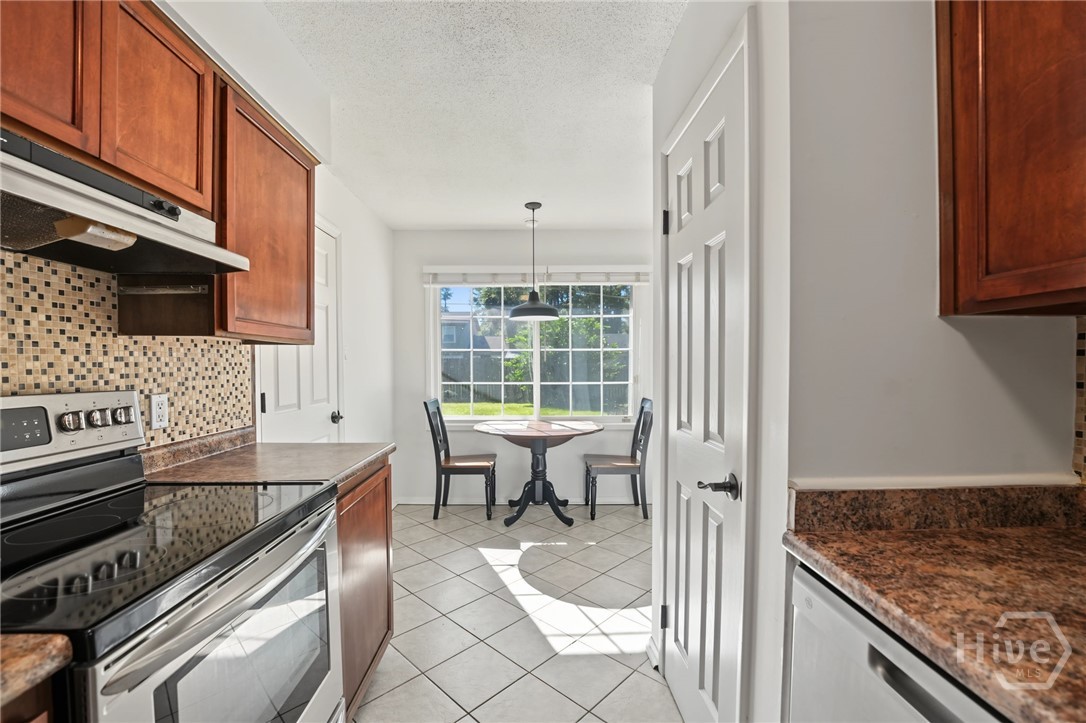 6 E Stillwood Circle Property Photo 13