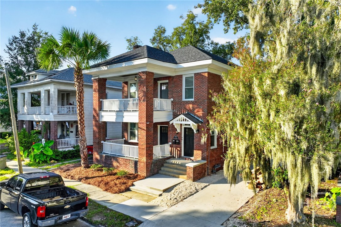 650 E 40th A Property Photo 1