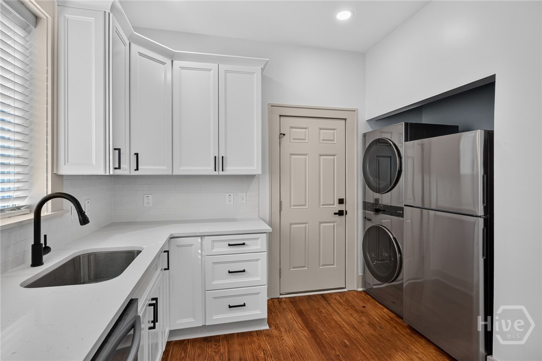650 E 40th A Property Photo 19