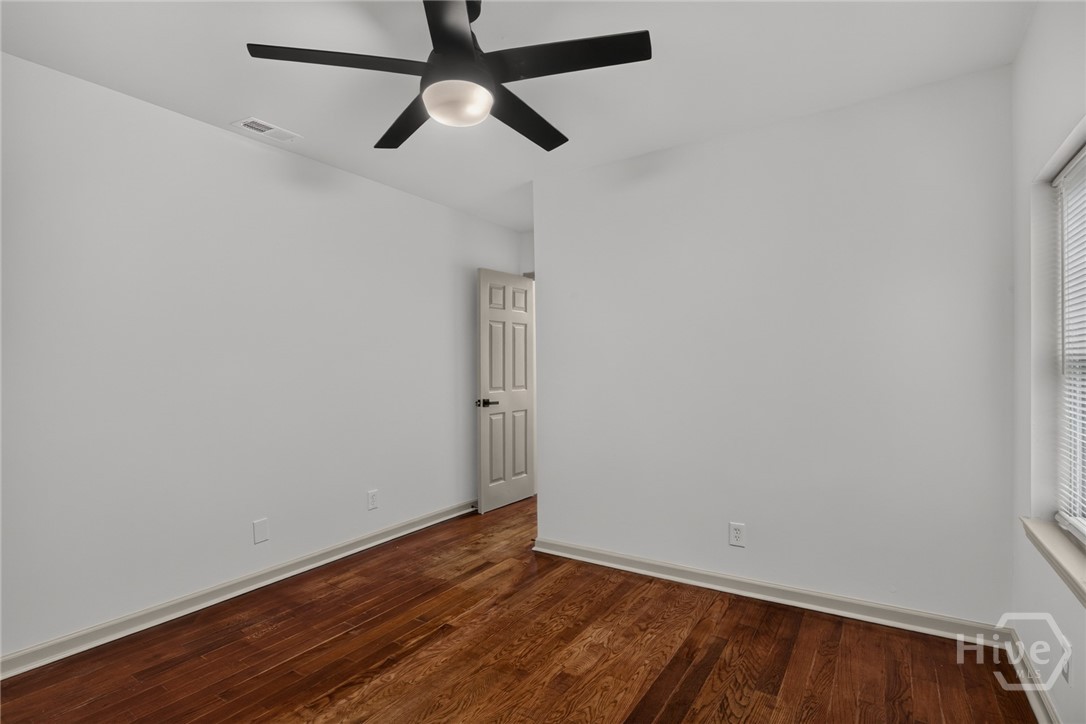 1230 E 55th Property Photo 17