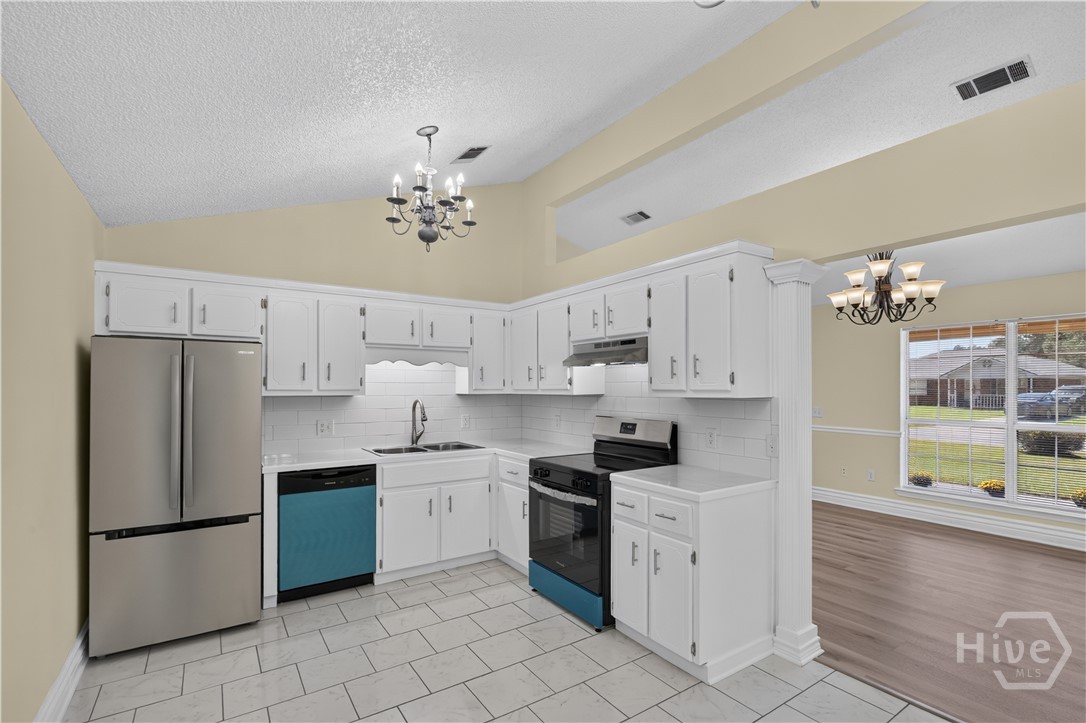 47 Angie Street Ne Property Photo 11