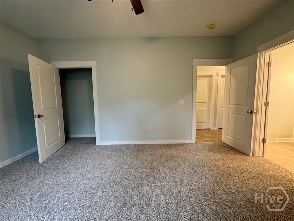 2418 Riviera Drive Property Photo 10