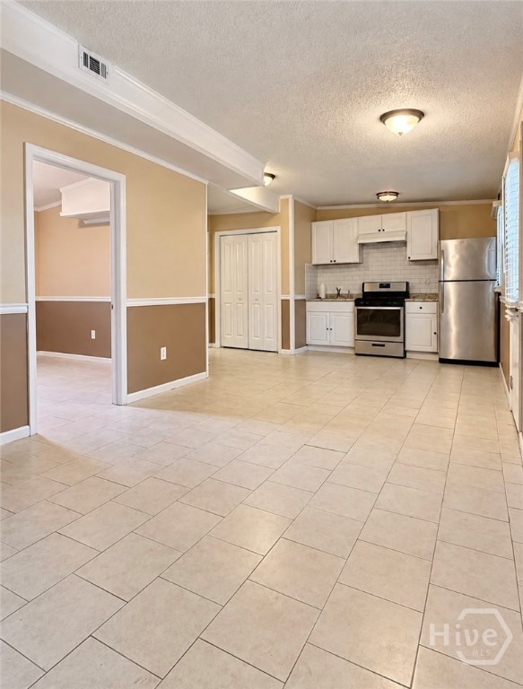 111 Commonwealth Avenue Property Photo 3