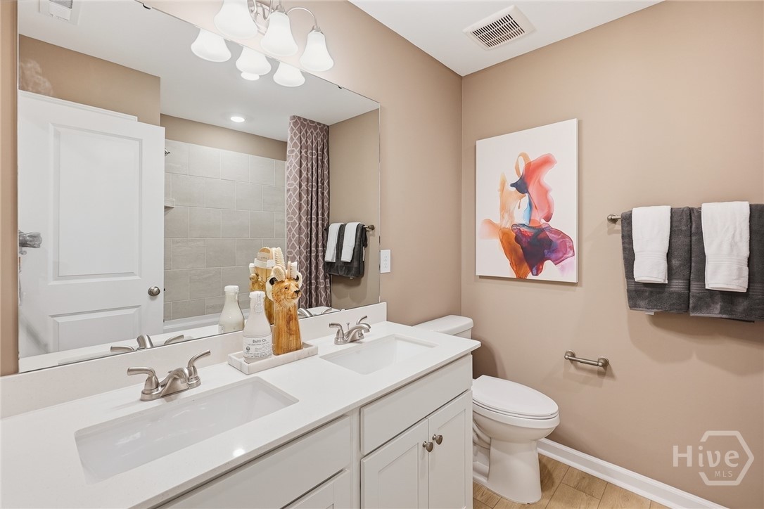 102 Amling Court Property Photo 4