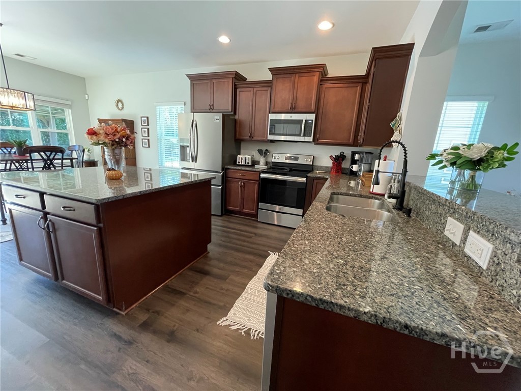 3012 Castleoak Drive Property Photo 12