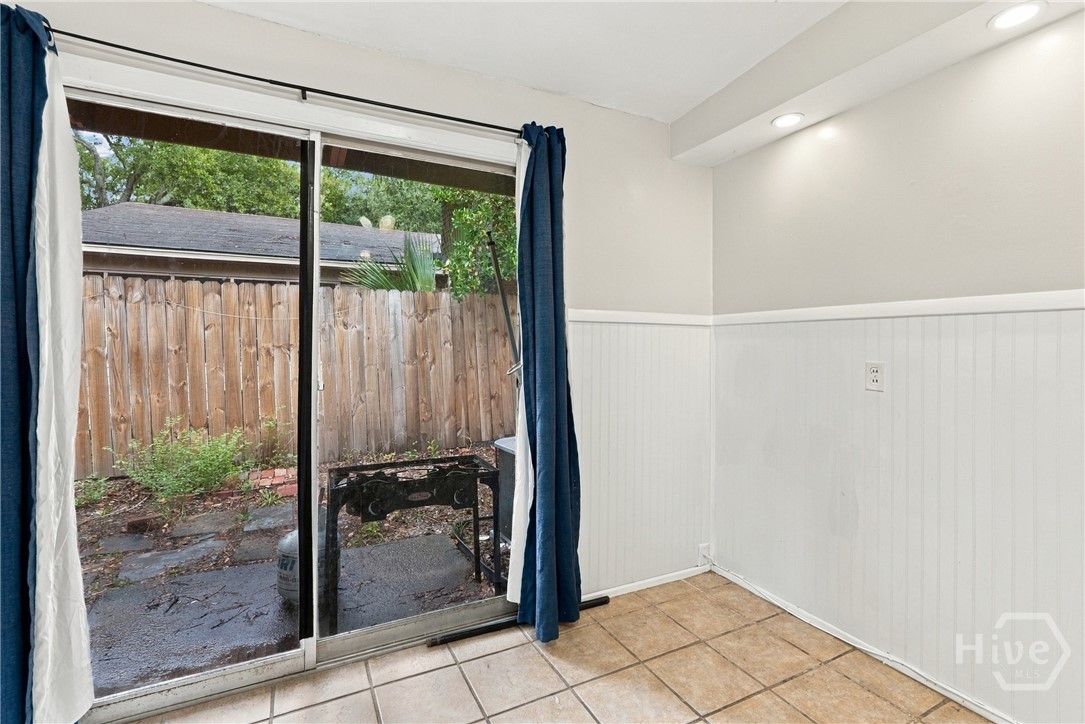 12403 Juniper Circle Property Photo 17