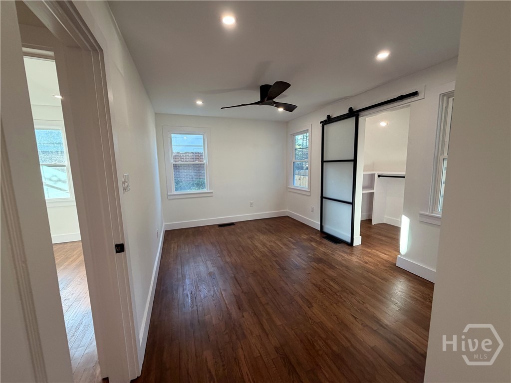 406 E 63rd Street Property Photo 11