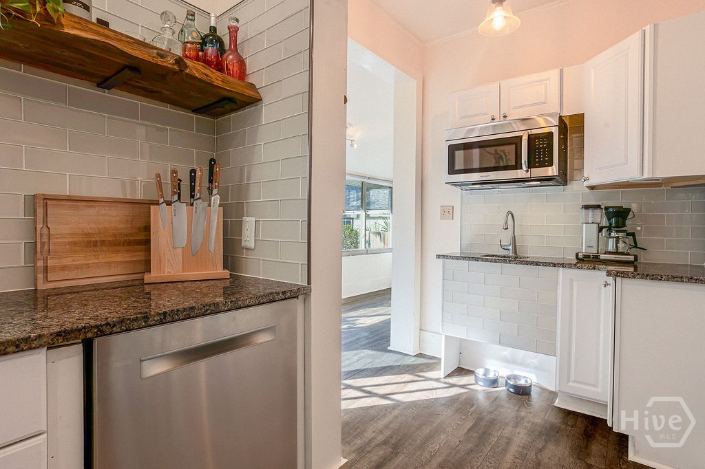 106 E 55th Street Property Photo 15