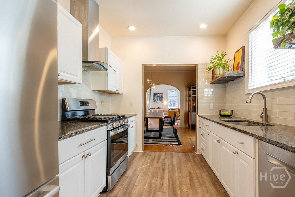 106 E 55th Street Property Photo 18