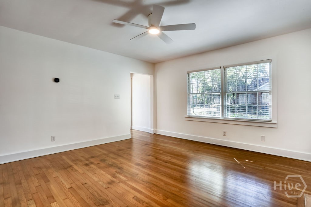 916 Maupas Avenue One And Two Property Photo 7