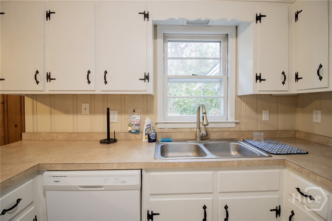 240 Adams Road Property Photo 15