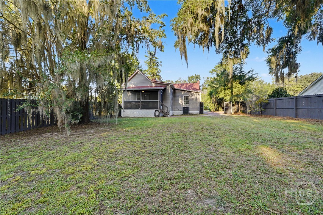 210 N Railroad Avenue Property Photo 36
