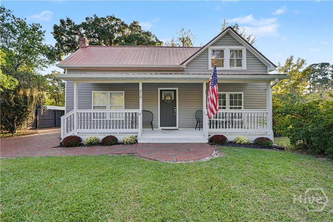 210 N Railroad Avenue Property Photo 42