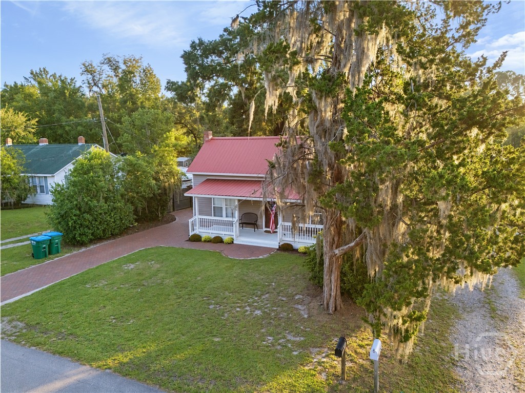 210 N Railroad Avenue Property Photo 56
