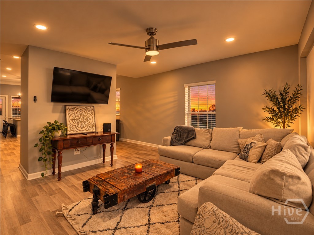 210 N Railroad Avenue Property Photo 63