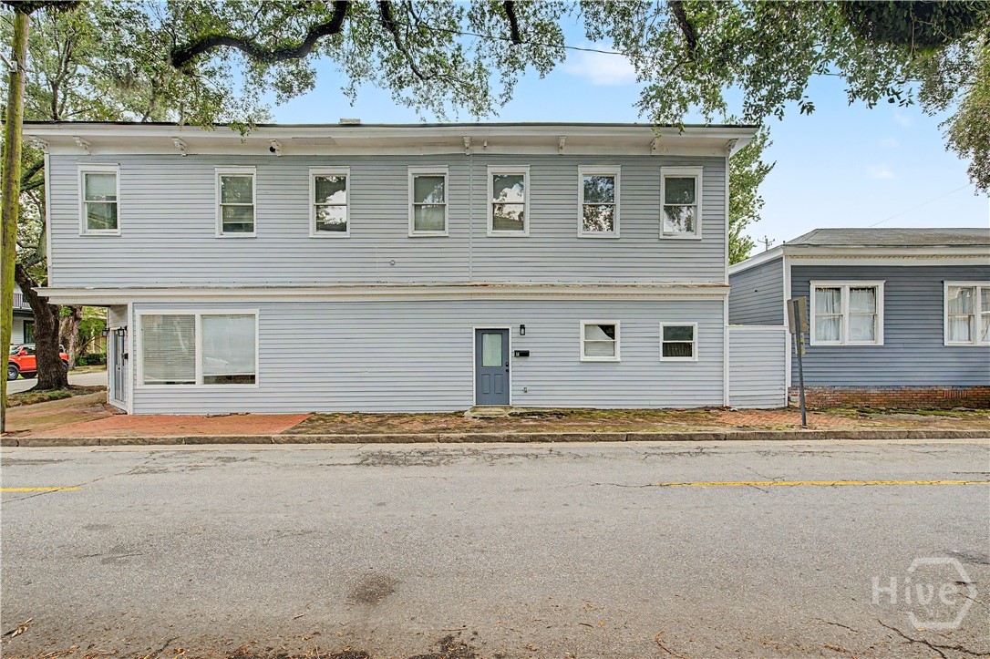 221 W Duffy Street Property Photo 5