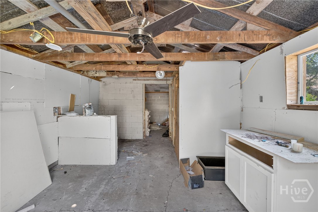 150 Sycamore Property Photo 24