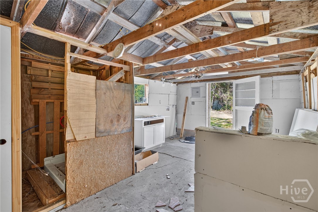 150 Sycamore Property Photo 26