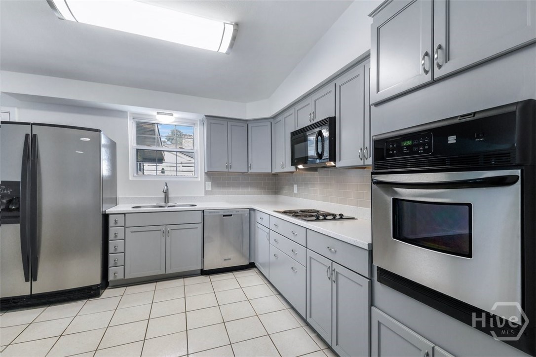 12506 Kingwood Drive Property Photo 17
