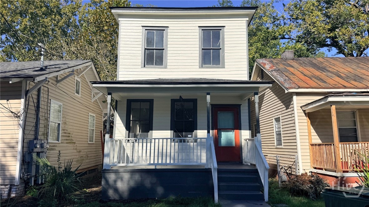 1707 Le Grand Street Property Photo 1
