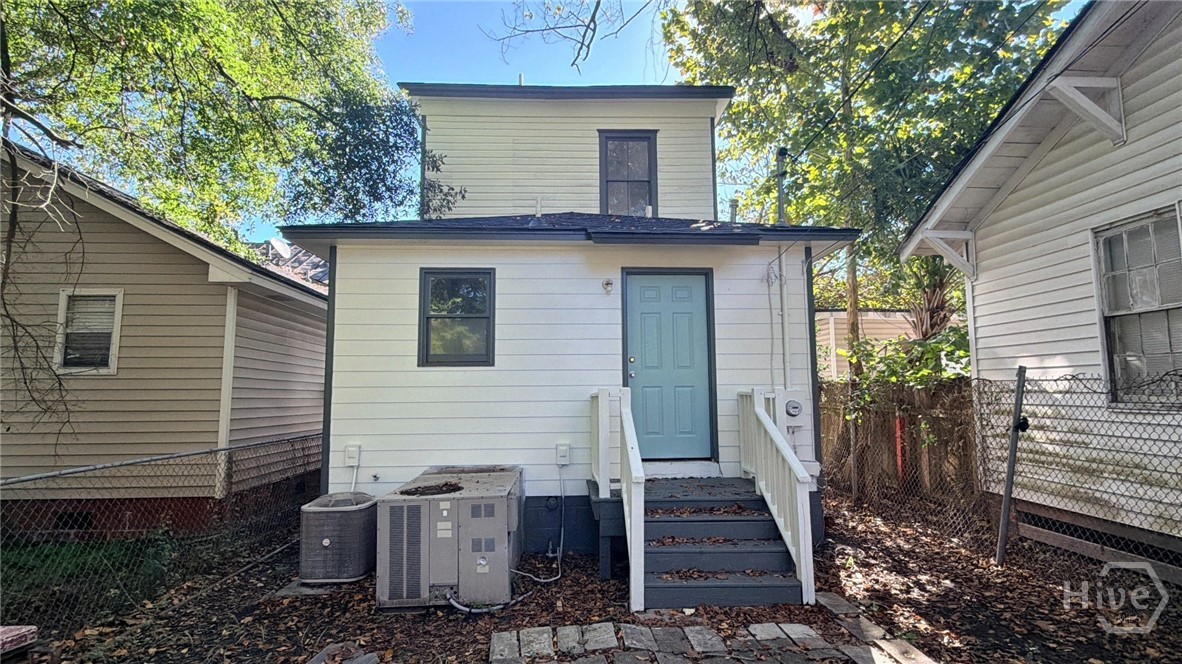 1707 Le Grand Street Property Photo 4