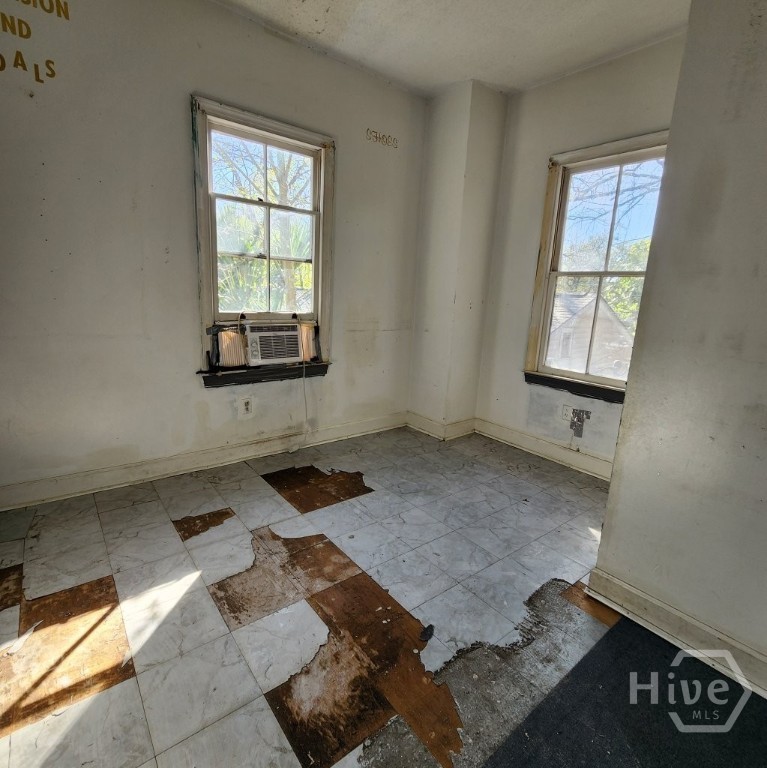 1707 Le Grand Street Property Photo 24