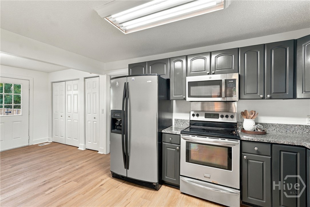 530 Talmadge Avenue Property Photo 11