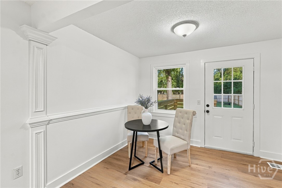 530 Talmadge Avenue Property Photo 13