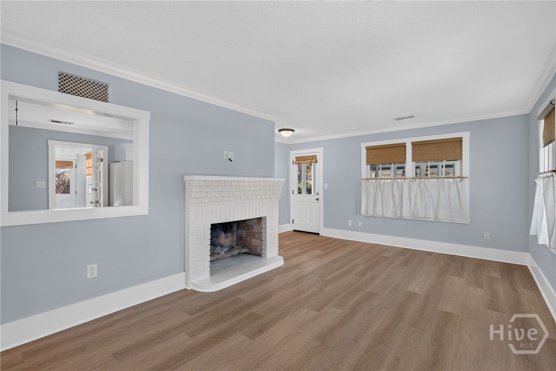 304 9th Street Property Photo 4