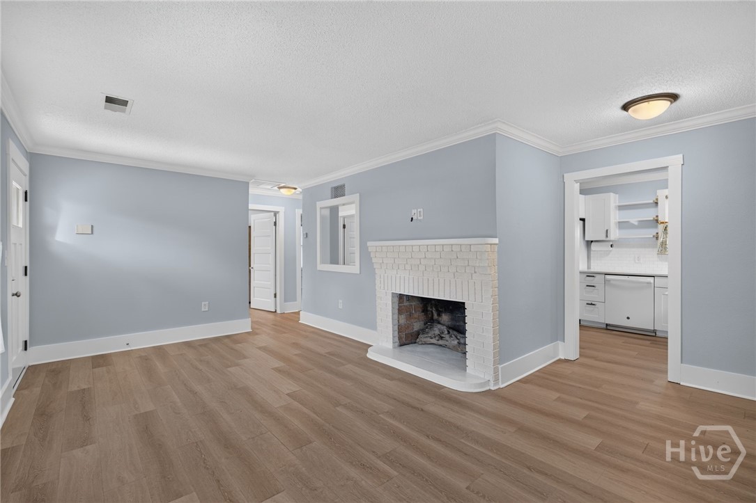 304 9th Street Property Photo 6