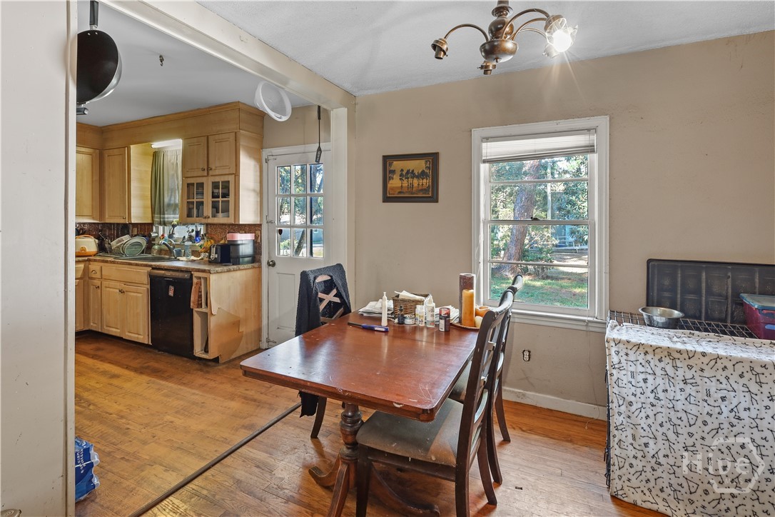 1802 E 59th Street Property Photo 5