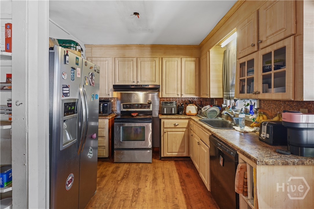 1802 E 59th Street Property Photo 6