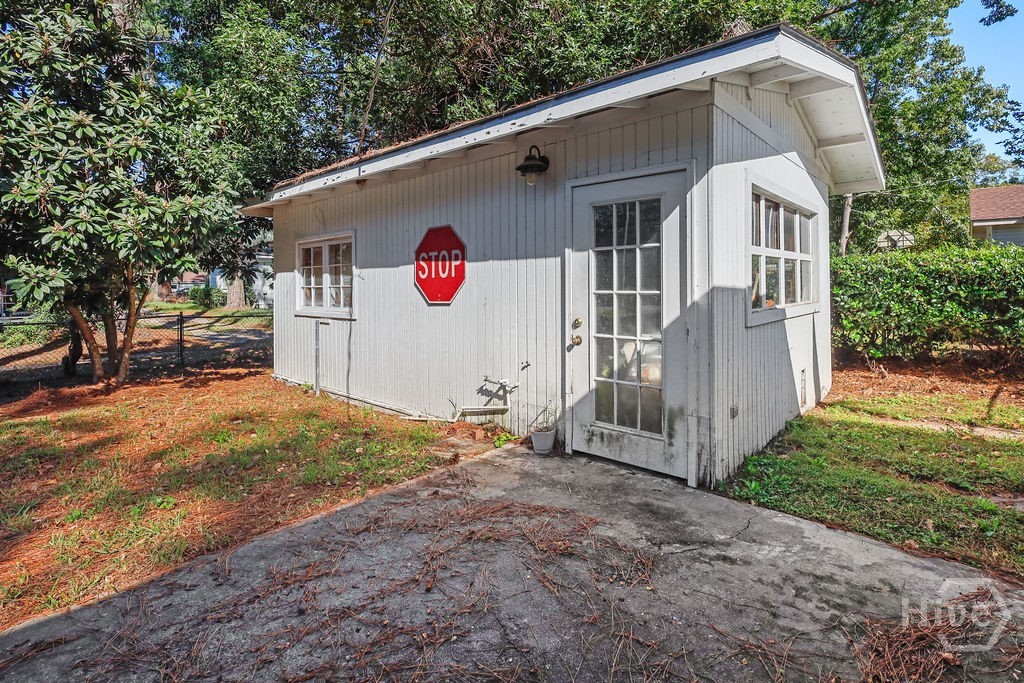 1802 E 59th Street Property Photo 11