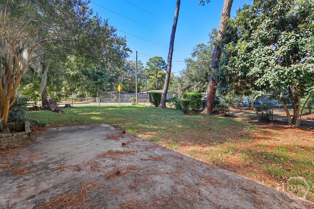 1802 E 59th Street Property Photo 12