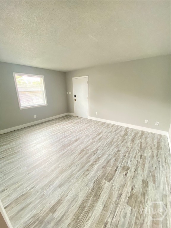 113 Woodhouse Lane D Property Photo 2