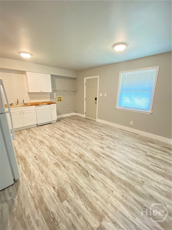113 Woodhouse Lane D Property Photo 3