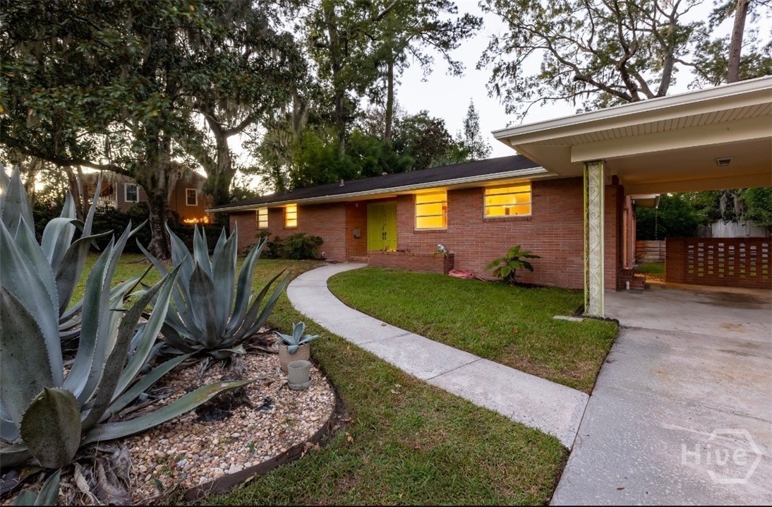 1514 Whitney Road