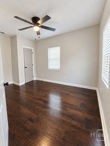 729 E Waldburg Street Property Photo 2