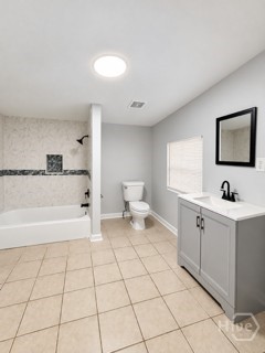 729 E Waldburg Street Property Photo 4