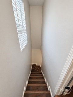 729 E Waldburg Street Property Photo 14