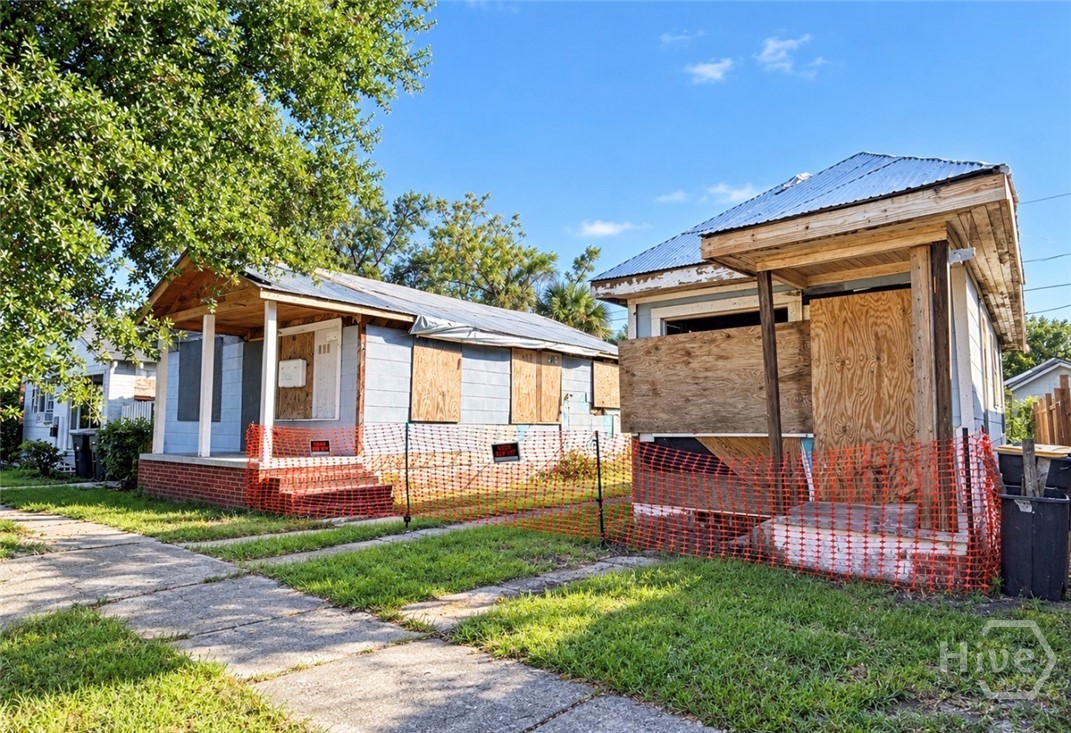 613 W 41st Street Property Photo 1